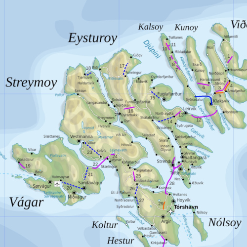 Îles Féroé Kalsoy Trøllanes.
Route de Tórshavn à Klaksvik. Îles Féroé Kalsoy Trøllanes