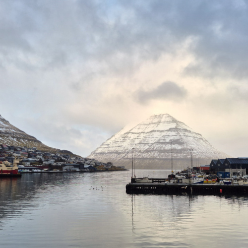 Îles Féroé Kalsoy Trøllanes.
Sur le ferry entre Klaksvik et Syðradalur. Îles Féroé Kalsoy Trøllanes