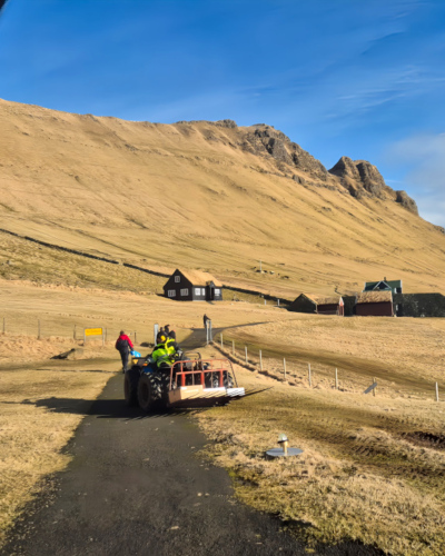 Îles Féroé vol hélico de Tórshavn à Suðuroy
L'héliport de Stóra Dimun. Îles Féroé vol hélico de Tórshavn à Suðuroy