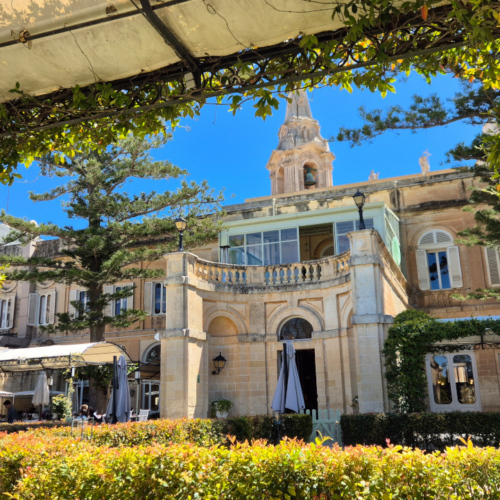 Malte le Palazzo Parisio à Naxxar.
Jarins. Malte le Palazzo Parisio à Naxxar