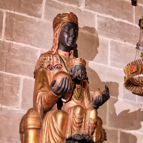 Pampelune la Cathédrale Santa María la Real La Vierge noire à l'Enfant Pampelune la Cathédrale Santa María la Real La Vierge noire à l'Enfant