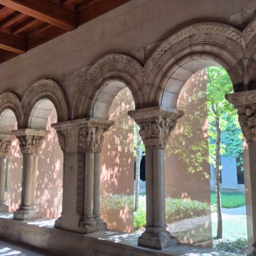 Cathédrale de Tudela Le cloître roman. Cathédrale de Tudela Le cloitre