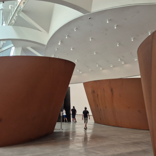 Musée Guggenheim Richard Serra - La Matière du Temps. Musée Guggenheim Richard Serra