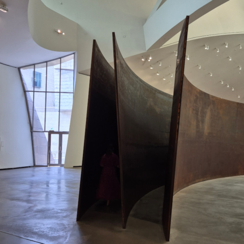 Musée Guggenheim Richard Serra - La Matière du Temps. Musée Guggenheim Richard Serra