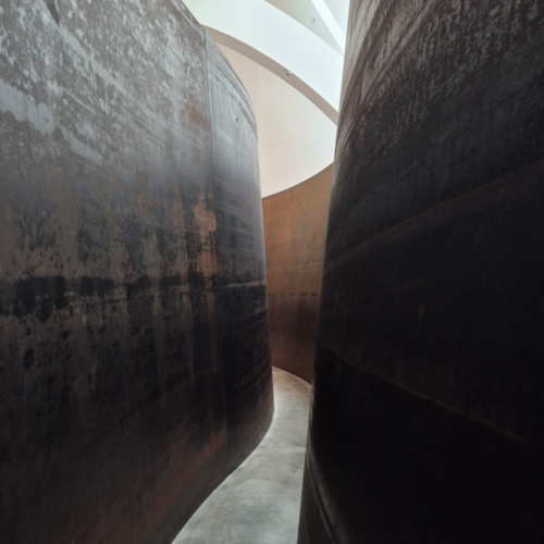 Musée Guggenheim Richard Serra - La Matière du Temps. Musée Guggenheim Richard Serra
