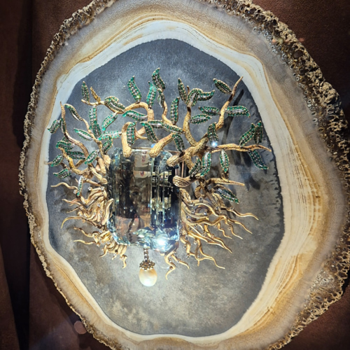 Daphné. Théâtre Musée Dalí, Exposition de Bijoux.