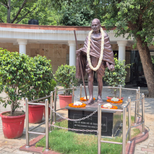 Inde Delhi Raj Ghat mémorial du Mahatma Gandhi Inde Delhi Raj Ghat mémorial du Mahatma Gandhi