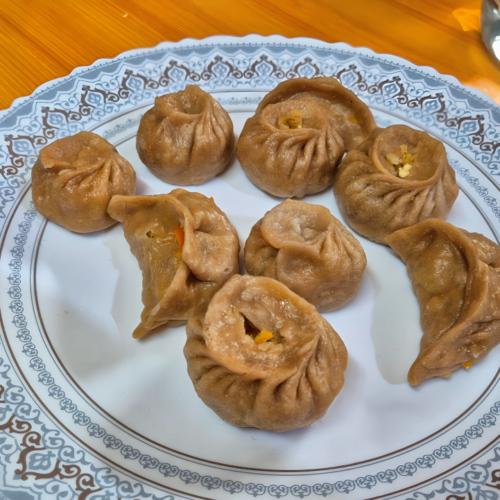 Inde Ladakh chez Konchok.
Les momos préparés par sa sœur. Inde Ladakh chez Konchok