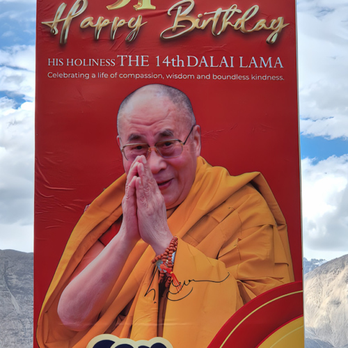 Les 91 ans de sa sainteté le Dalaï Lama. Inde Ladakh Diskit
