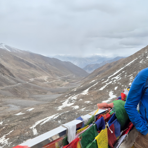 Inde Ladakh de Hunder à Leh. Col de Khardung la. Inde Ladakh de Hunder à Leh
