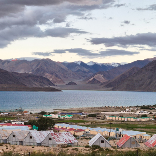 Inde Ladakh Lac Pangong Man