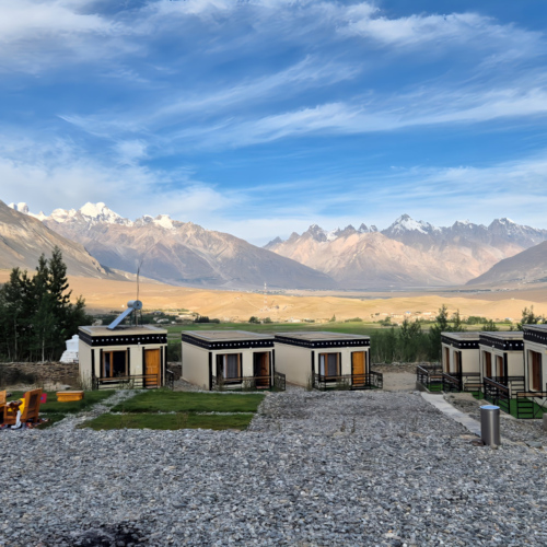 Inde Ladakh route de Stongday à Lamayuru. Départ de nos bungalows Inde Ladakh route de Stongday à Lamayuru