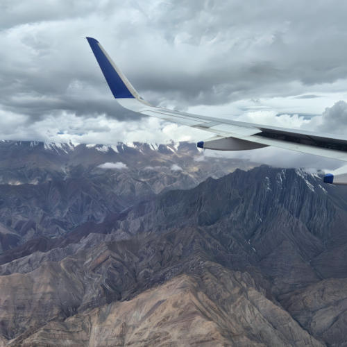 Inde Ladakh vol Delhi Leh.
Approche de Leh, vallée de l'Indus. Inde Ladakh vol Delhi Leh