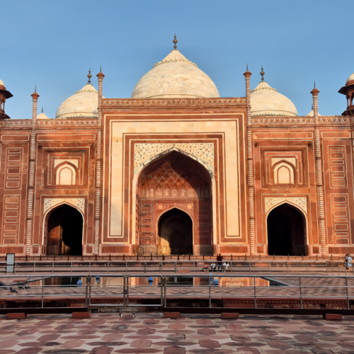 Inde Agra Taj Mahal. La mosquée. Inde Agra Taj Mahal