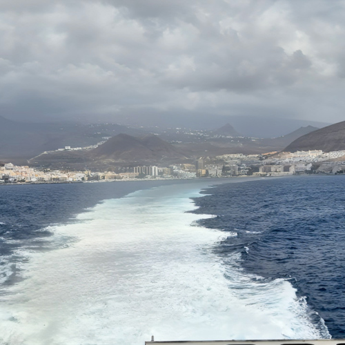 Départ du ferry de Ténérife, port de Los Critianos. Espagne La Goméra