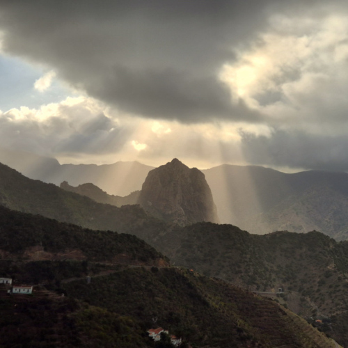 Espagne La Gomera côte Nord-Ouest. La Roque Cano. Espagne La Gomera côte Nord-Ouest