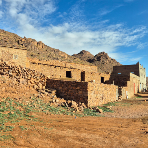 Départ de chez nos hôtes. Maroc Djebel Saghro jour 4